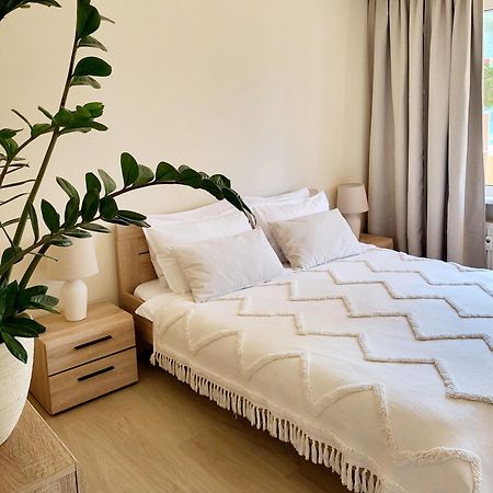Amber Apartment Liepaja Exterior photo